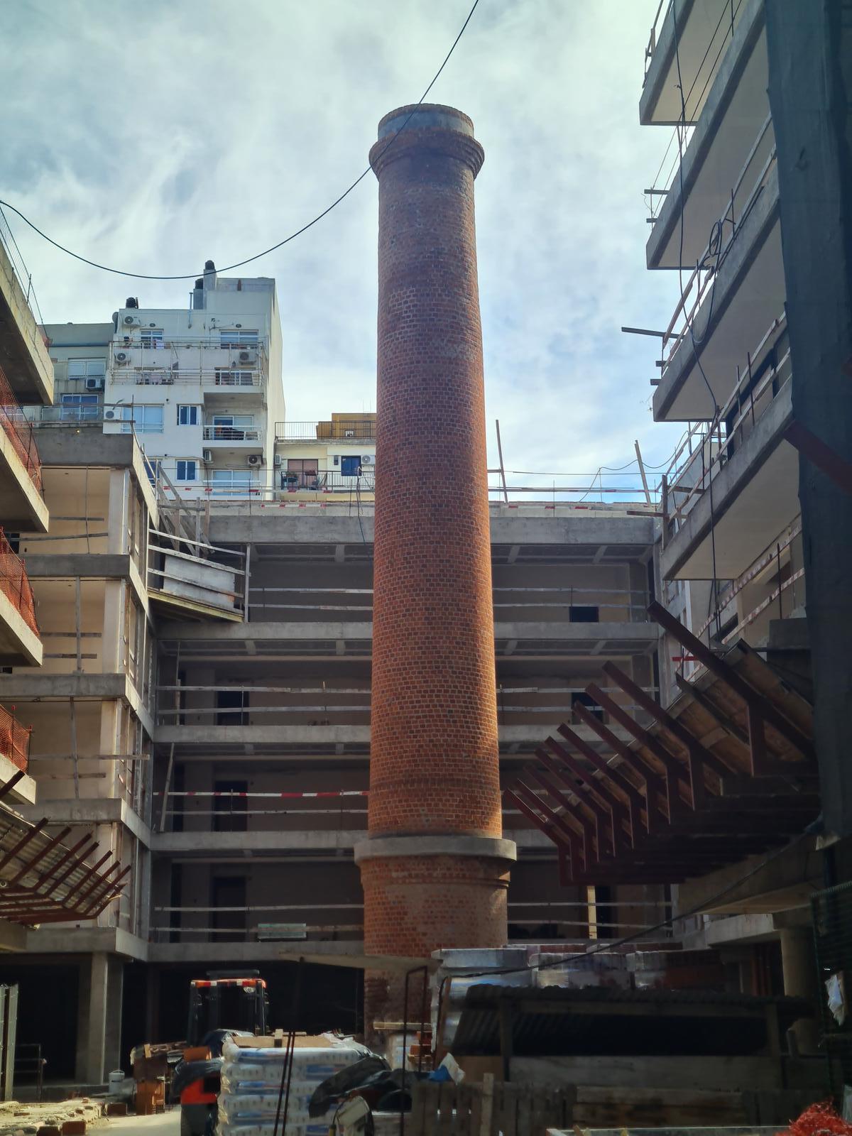 2038999_105916605696055520768529612336343162379636531834051560984832586005521474045908