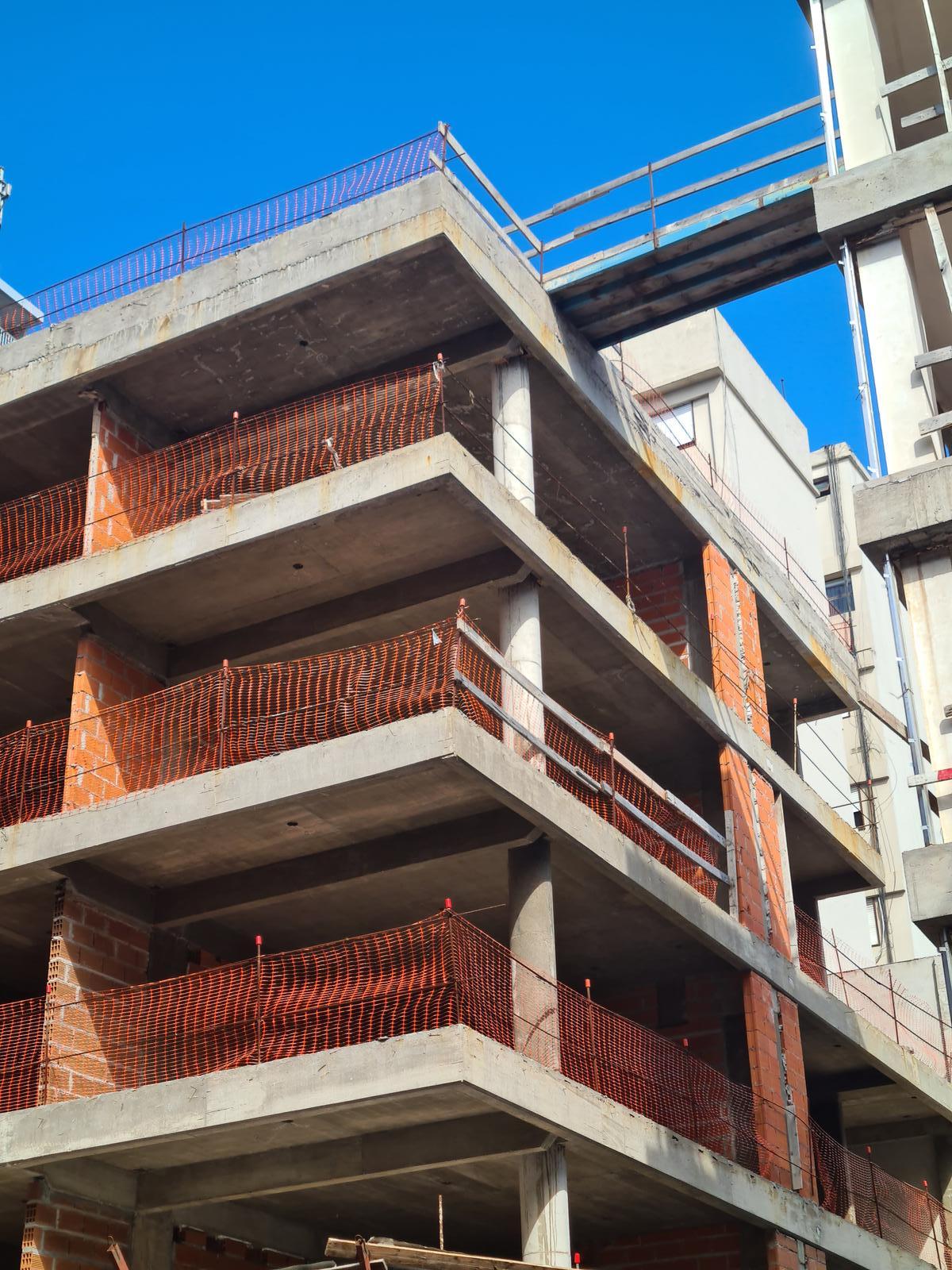 2038999_34075377851116935710770882580349037380239164884211244568248750543331306707627