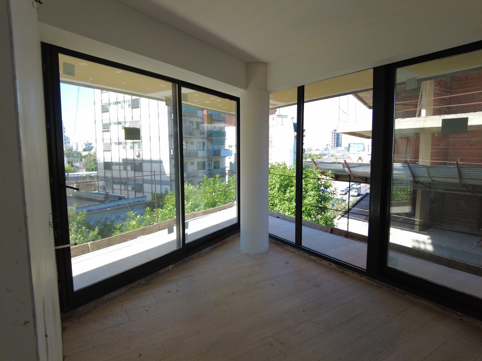 2039070_77588587633338787630987776041961888079765882871130807410381475426625080627184