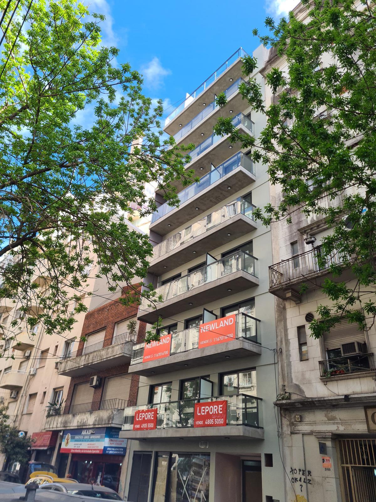 3326693_109691433302519541180804120717545707248094030176161438461464655176879933779282